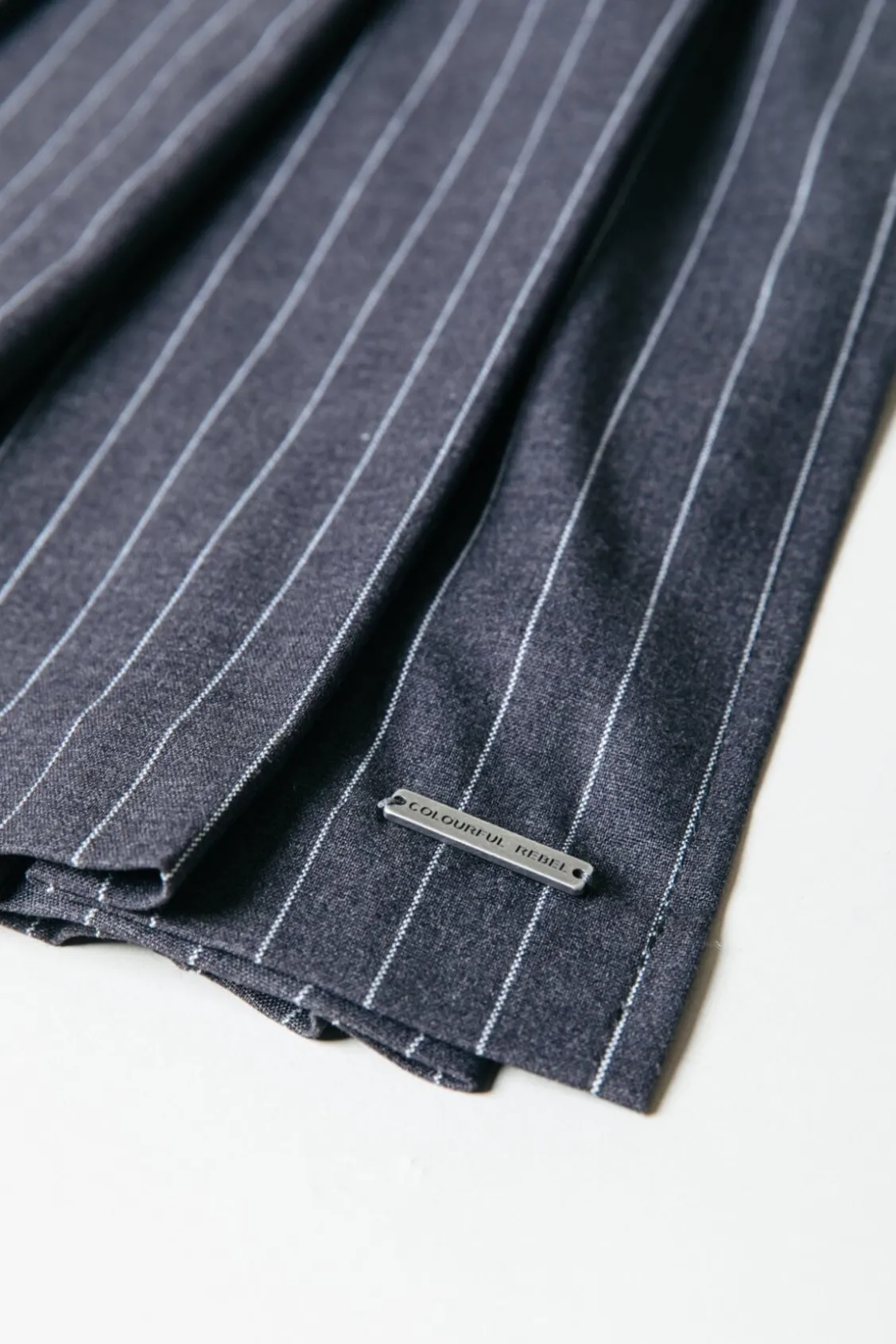 Rokken<Colourful Rebel Shaline Pinstripe Pleated Skirt | Dark Anthracite Darkanthracite